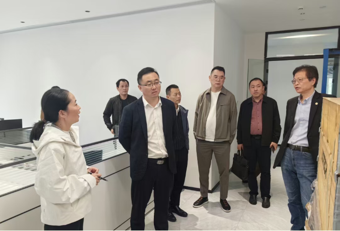 南通市科技局一行调研创新中心项目公司